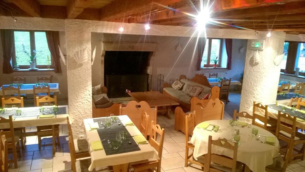 Domaine De La Sapiniere Hotel Thorens-Glières Buitenkant foto