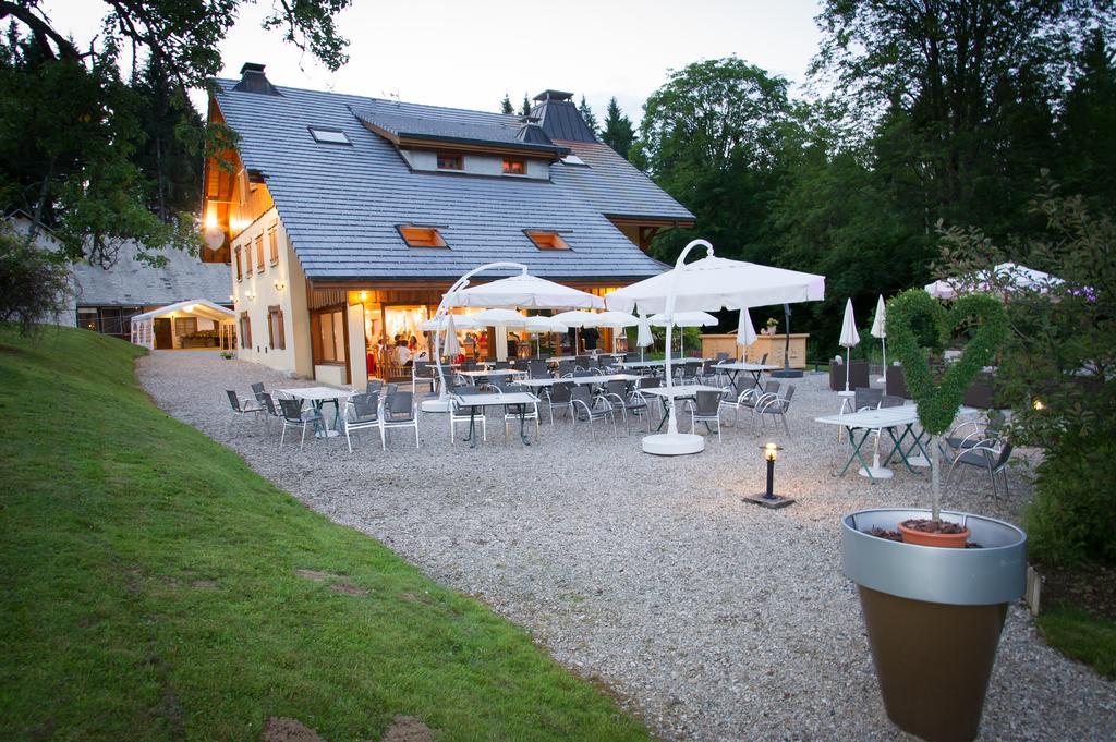 Domaine De La Sapiniere Hotel Thorens-Glières Buitenkant foto